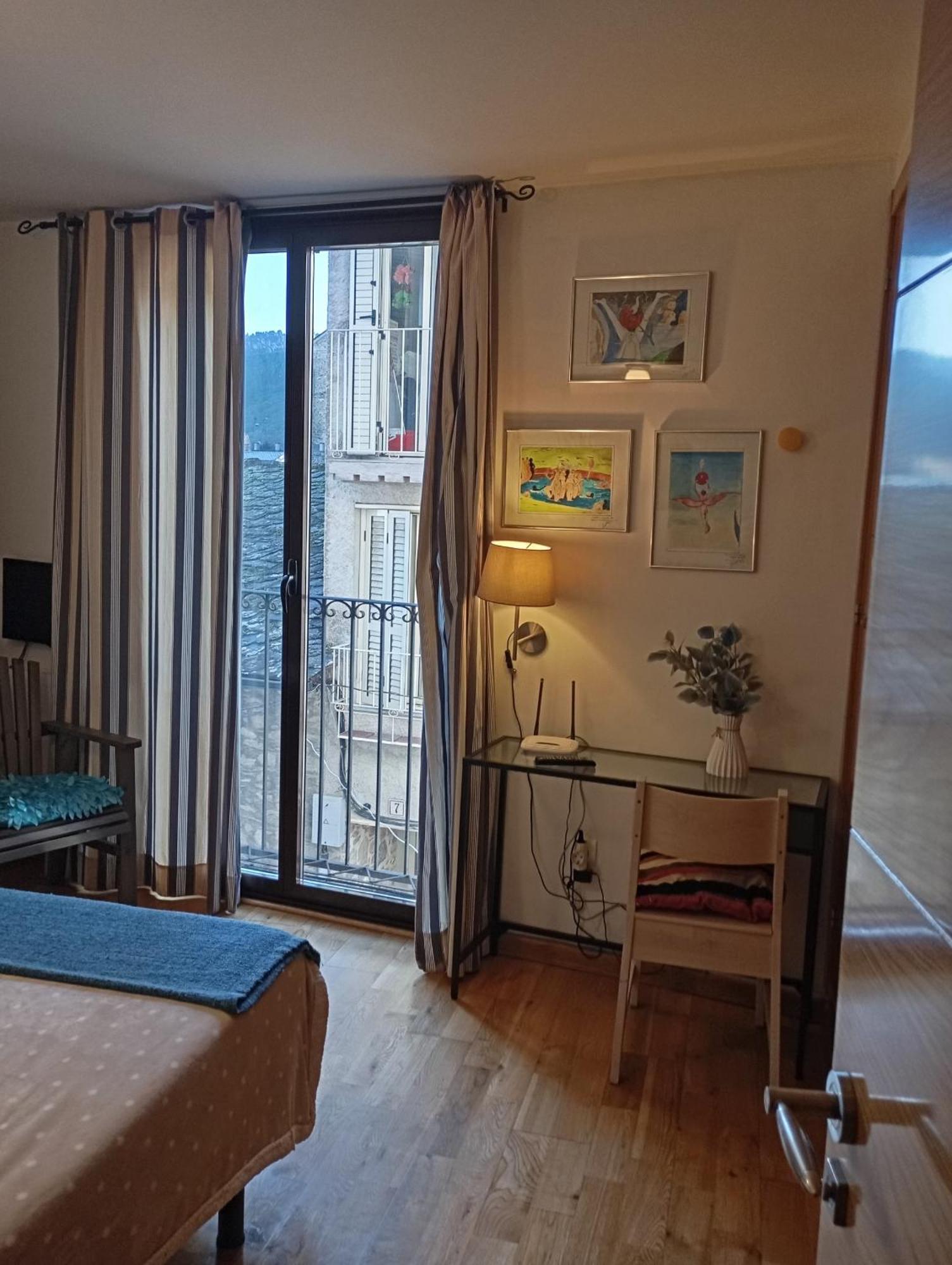 Apartamentos El Camino Villafranca Del Bierzo Eksteriør billede